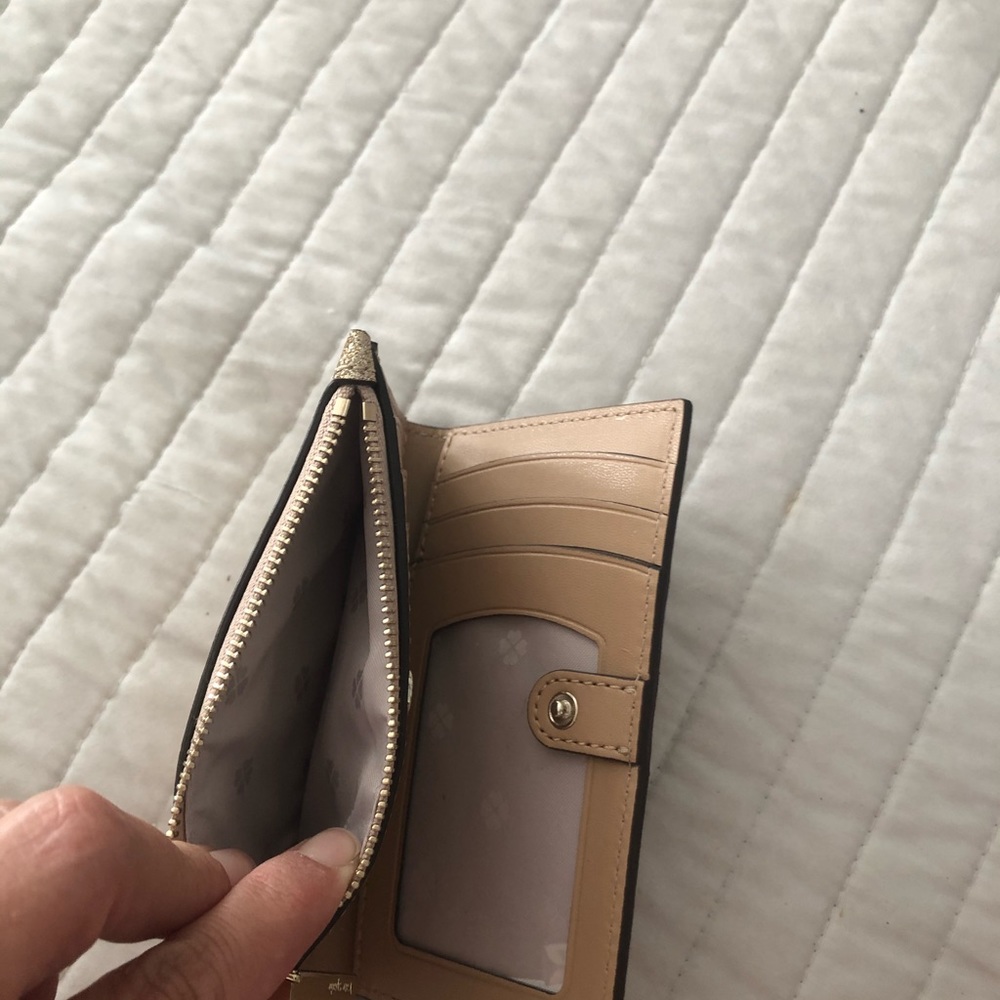 Kate Spade Wallet - Picture 4 of 5
